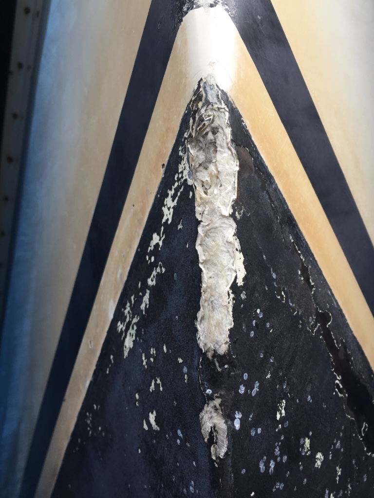 Kuva 3: Keulan dingi